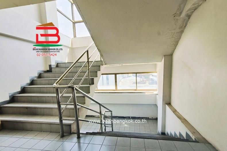 ห้องชุด ไดมอนด์ ปาร์ค คอนโดมิเนียม (ซอยประดิพัทธ์ 21) เนื้อที่ 55.5 ตรม. (ใกล้แยกสะพานควาย) ถนน พหลโยธิน แขวงสามเสนใน เขตพญาไท กรุงเทพมหานคร 3