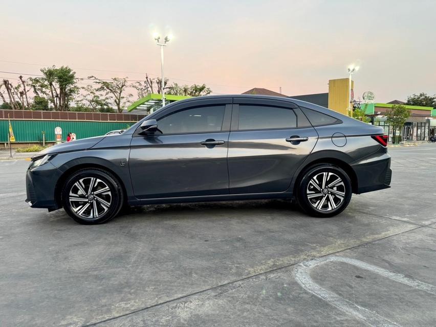 Toyota Yaris Ativ 1.2 ( 2022 ) Smart Sedan  4