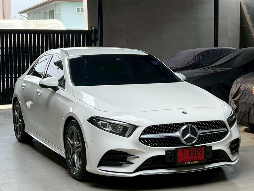 Mercedes-Benz A200 AMG Dynamic Sedan 2