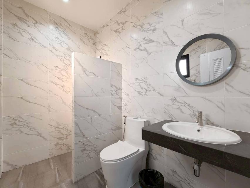 🏡 บ้านเดี่ยวหลังใหญ่ 304 ตร.ม. ทำเลรวมโชค ใกล้ รร.ต้นกล้า เพียง 1.5 กม. Spacious 4-Bedroom House - 304 sq.m., 3 mins to Tonkla School & Ruamchok 16