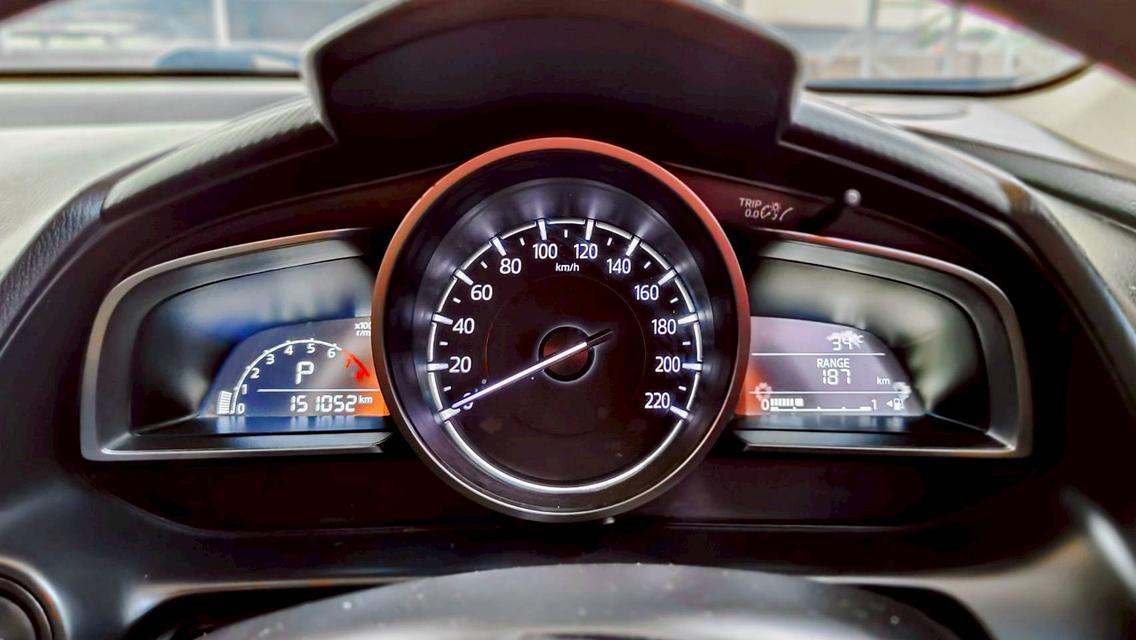 Mazda cx3 2.0E Skyactiv-g ปี18 9