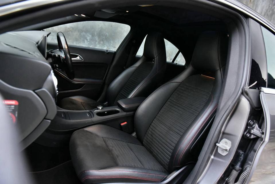 2015 Mercedes Benz CLA250 AMG DYNAMIC รถสวยมากๆ ใช้น้อย ราคาดีที่สุด รูปที่ 9