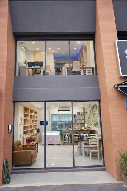 ถูกที่สุด อาคารพาณิชย์หรูสไตล์ยุโรป 3.5 ชั้น ติดถนนเพชรเกษม 77-81 4นอน 3 ห้องน้ำ ใกล้ BigC เพชรเกษม MRTหลักสอง 1กม. 20ตร 5