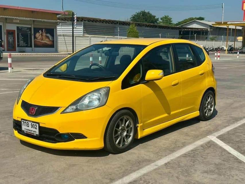 Honda Jazz หล่อๆ