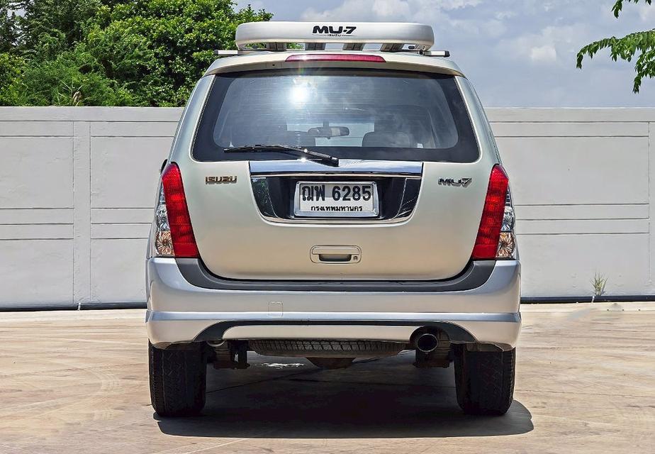ISUZU MU-7  (3.0) 15