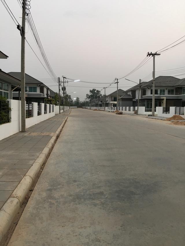 บ้านเดี่ยว พร้อมที่ดิน 20