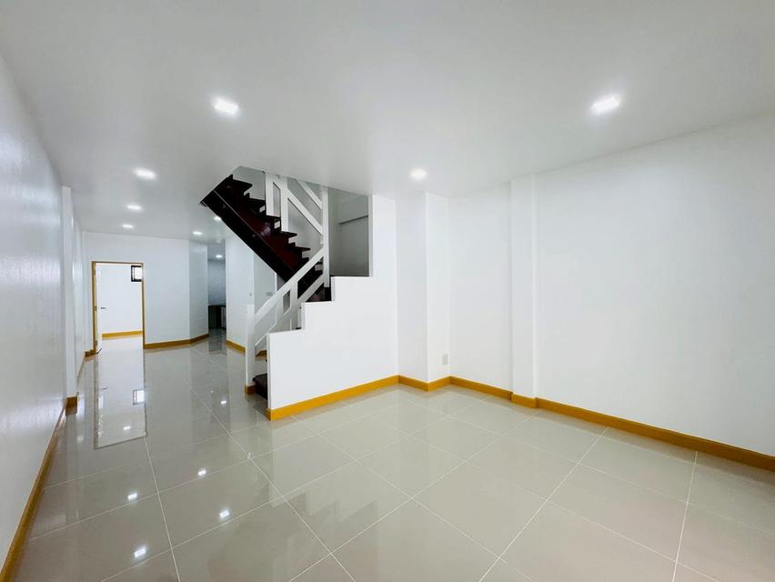หมู่บ้านดิเอมเมอรัลด์พาร์ค3 9