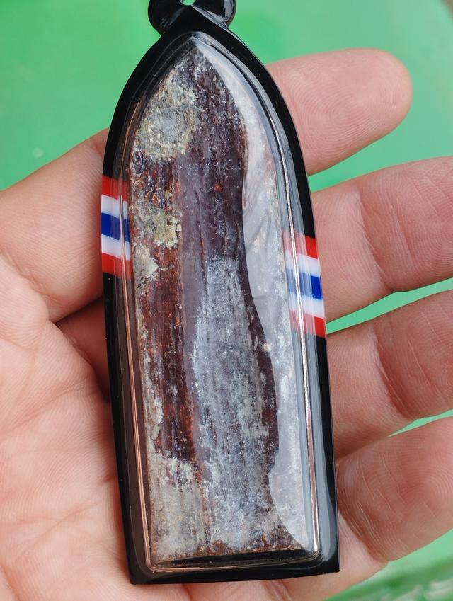 พระร่วงหลังรางปืนเนิ้อสนิมแดง 2