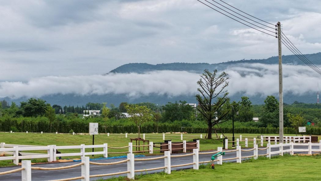 ขายที่ดินเขาใหญ่ ปากช่อง ถนนเส้นทอสคาน่า วิวอุทยานเขาใหญ่ และ Toscsna 180 องศา ที่ดินถมแล้ว 1-2 เมตร พร้อมปลูกสร้างได้ทันที 2