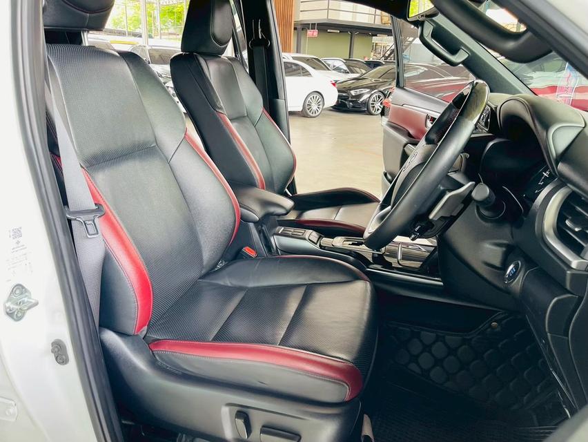 Toyota Fortuner 2.4 Legender 4WD ปี 23แท้ 7หมื่นโลแท้มือแรก รูปที่ 11