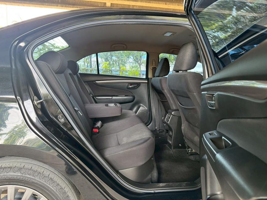 ขายรถ Suzuki Ciaz 1.25GLX push start ปี 2022 สีดำ เกียร์ออโต้ 10