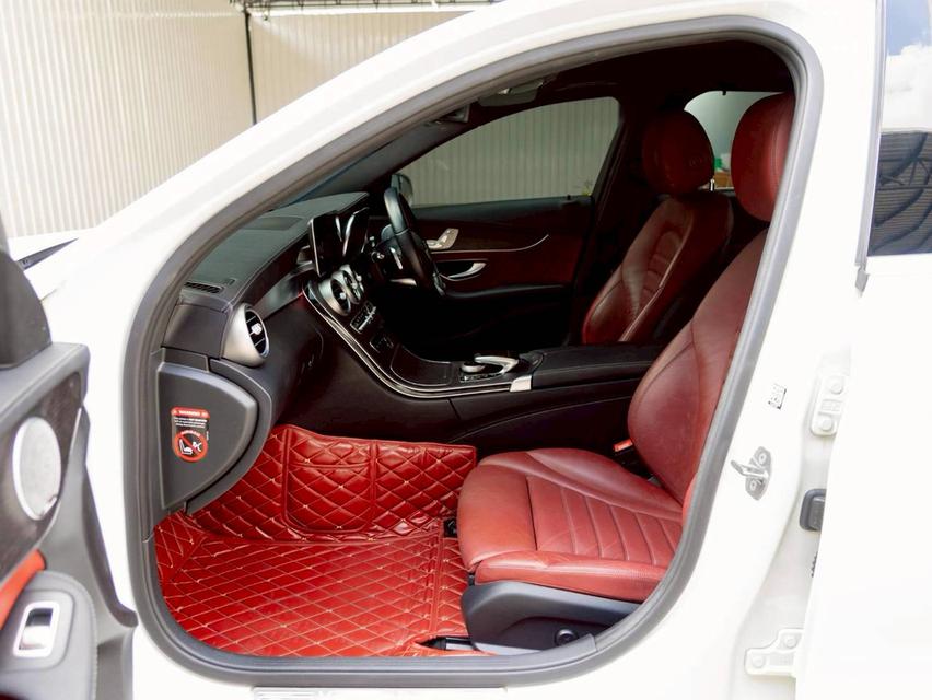 Benz C300e AMG ปีจด 2020 รูปที่ 8