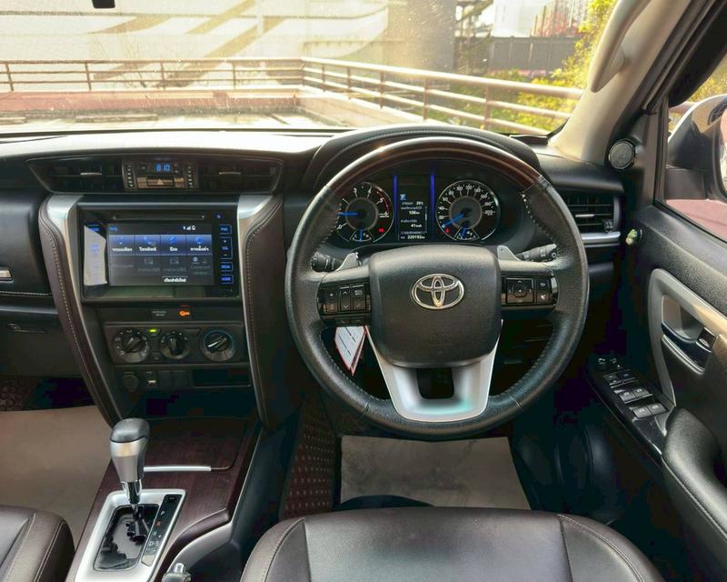 Toyota Fortuner 2.4G เกียร์ Auto 2WD สีขาวมุก ปี 2019 จด 2020 รูปที่ 12