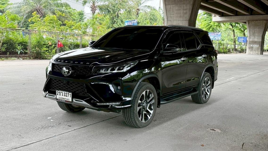 Toyota Fortuner 2.8 Legender 2WD AT ปี 2022 ไมล์ 40,xxxx