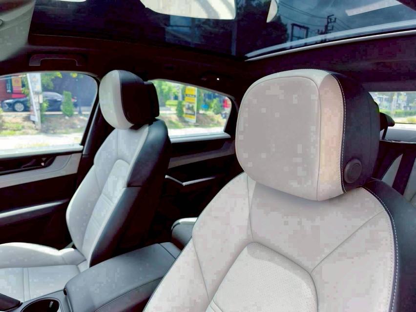 รหัสรถ KPV53 2025 PORSCHE CAYENNE 3.0 HYBRID COUPE สีใหม่ Moonlight Blue 6