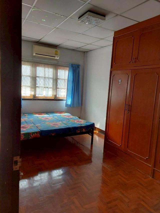 🏡 ทาวน์โฮมสองชั้นในทำเลเศรษฐกิจ ใกล้รพ.สวนดอก #เมืองเชียงใหม่ ราคาเพียง 10,000 บาท/เดือน ✨ 清迈两层联排别墅出租 2 卧室 2 卫生间 – 租金 10,000 泰铢/月 ✨ 11