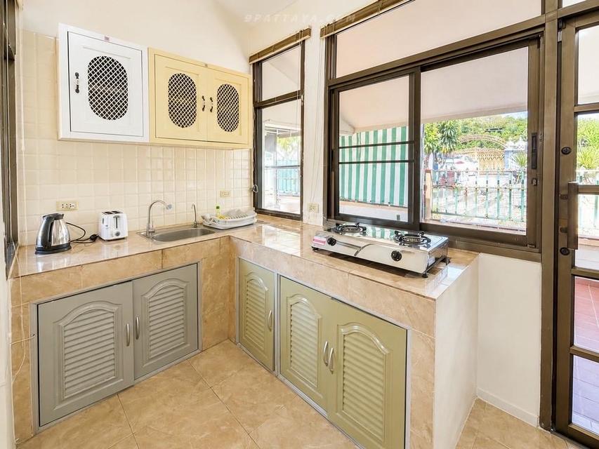 For Rent — Single House with Private Pool, Thappraya Soi 5 PattayaSingle house for yearly rent on Thappraya Road Soi 5. Spacious home with pool 7