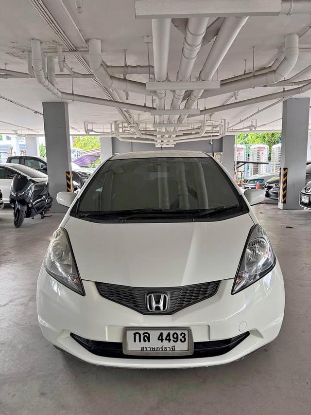 2010 Honda Jazz Hatchback 8