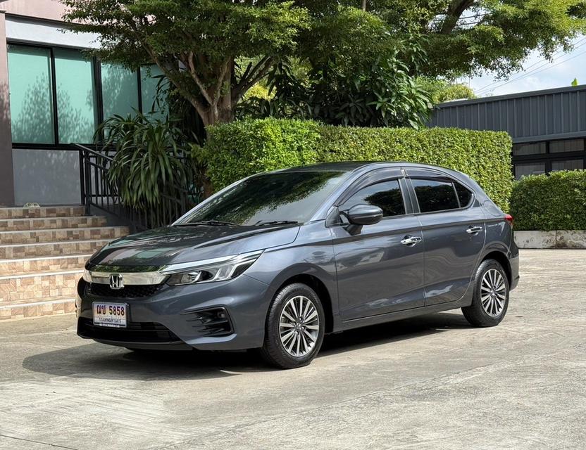 2023 HONDA CITY 1.0 TURBO SV รถมือเดียวออกป้ายแดง สภาพป้ายแดง วิ่งน้อยเพียง 18,000 กม รถไม่เคยมีอุบัติเหตุครับ