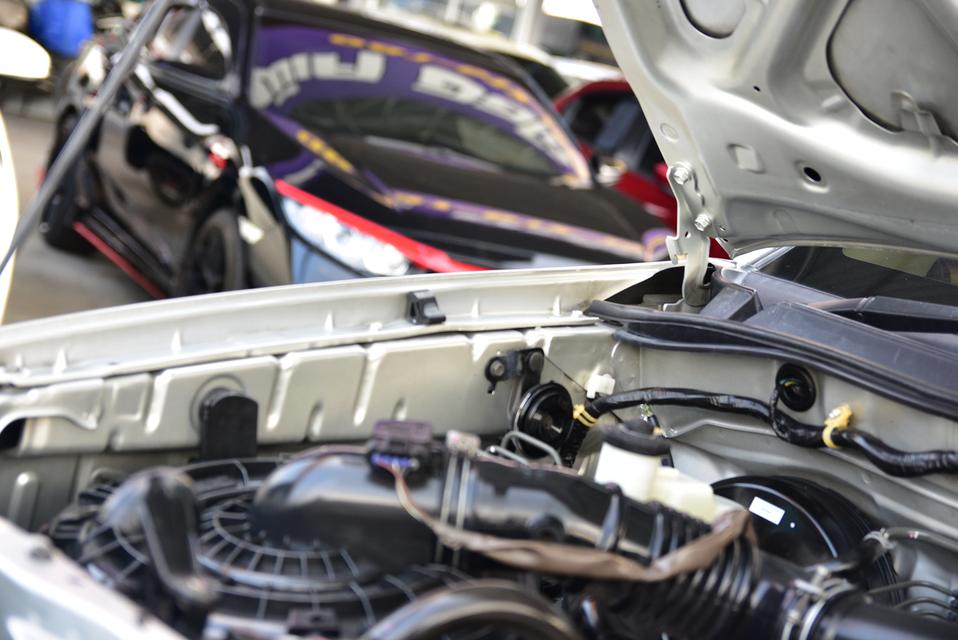 2006 TOYOTA FORTUNER 2.7V 4WD LPG รูปที่ 10