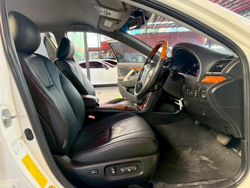 TOYOTA CAMRY 2.4 HYBRID ปี2012สภาพสวยกริ๊บ พร้อมใช้งาน 8