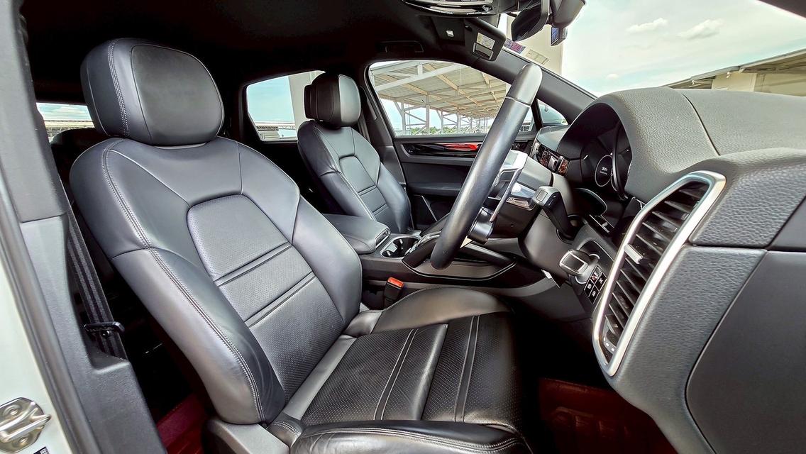 PORSCHE CAYENNE 3.0E Hybrid ปี 2019 จด 2020 11
