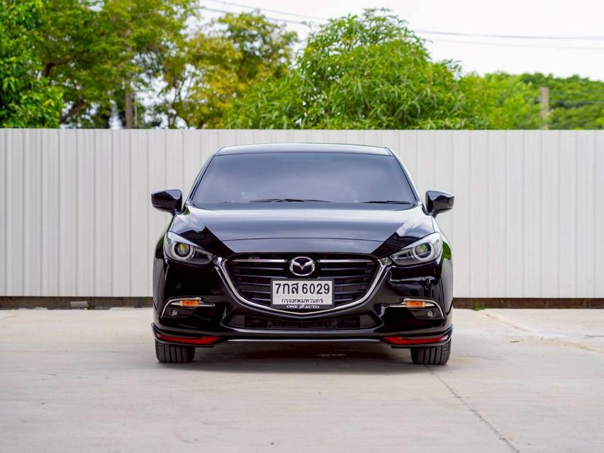 Mazda 3 2.0S Sport ปี 2018 รถสวย