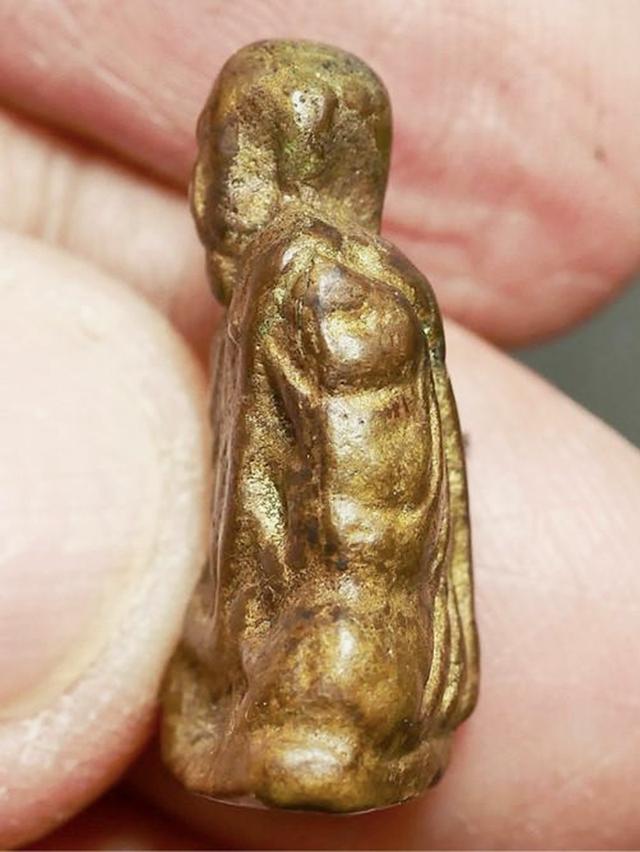 พระรูปหล่อรุ่นแรก หลวงพ่อยอด วัดหนองปลาหมอ จ.สระบุรี ปี 2487...เก่าๆ 10