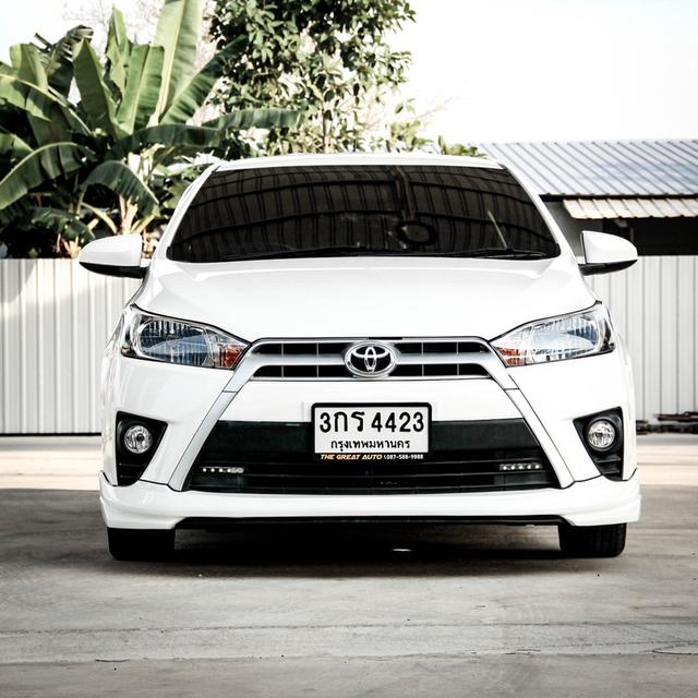 TOYOTA YARIS ECO 1.2 E ปี 2014 สี ขาว เกียร์ออโต้ เครื่องเบนซิน  ไมล์ 209,489 km.