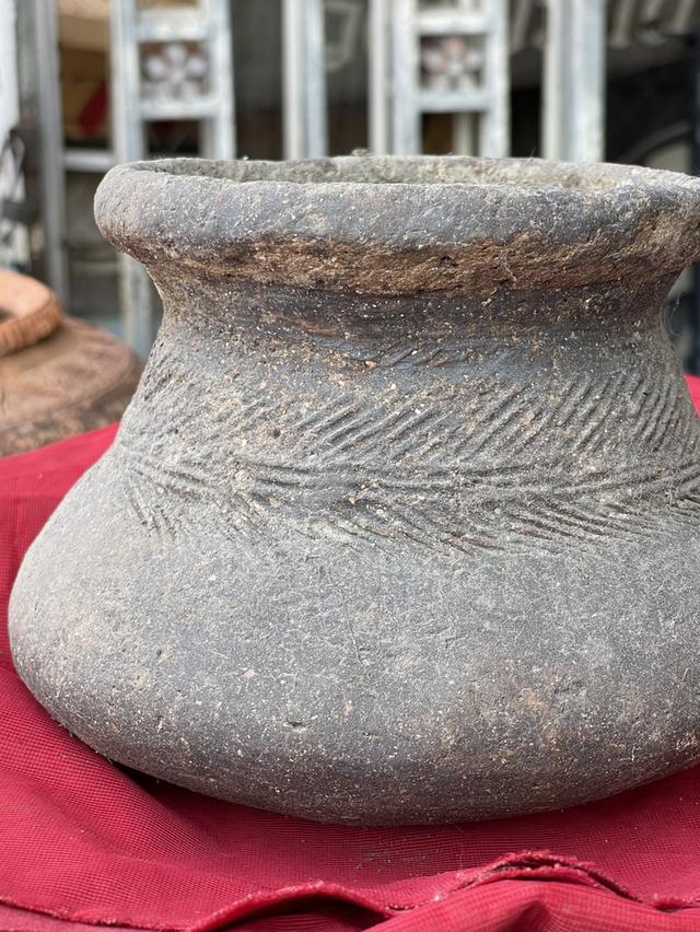 หม้อดินเผาบ้านเชียง เครื่องปั้นดินเผาโบราณ ภาชนะดินเผาบ้านเชียง 2