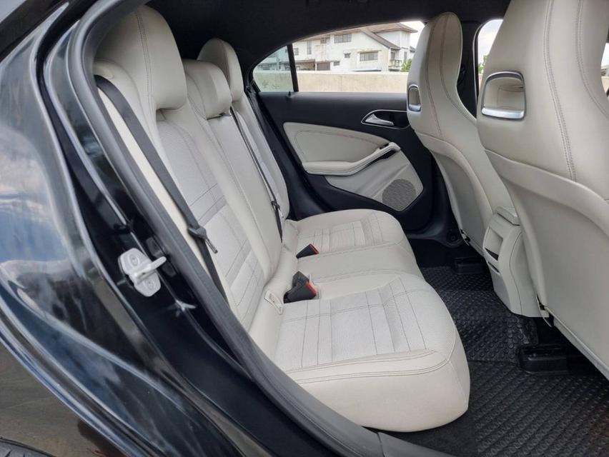 รหัสรถ NKG1955 BENZ A180 1.6 Style A/T ปี 2013 14