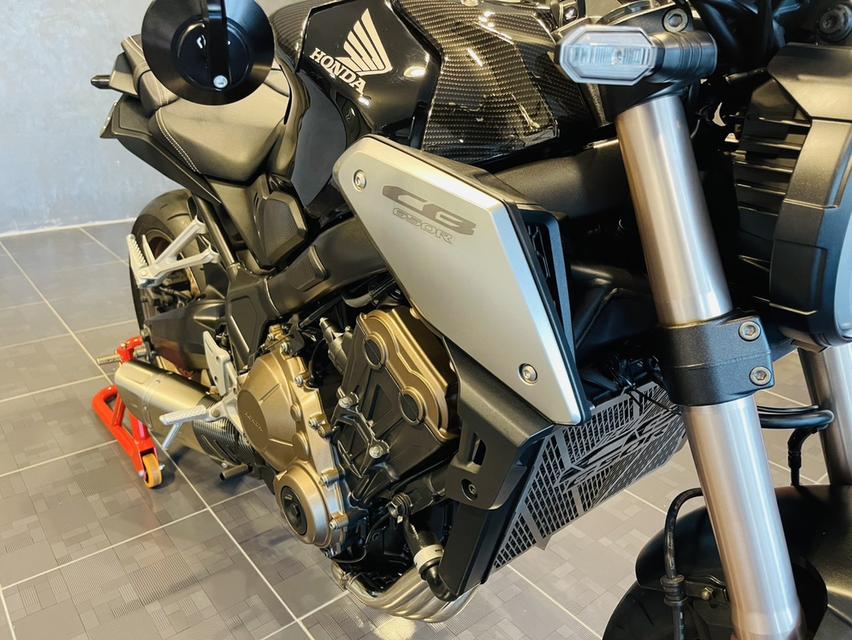 CB650R/2019 11