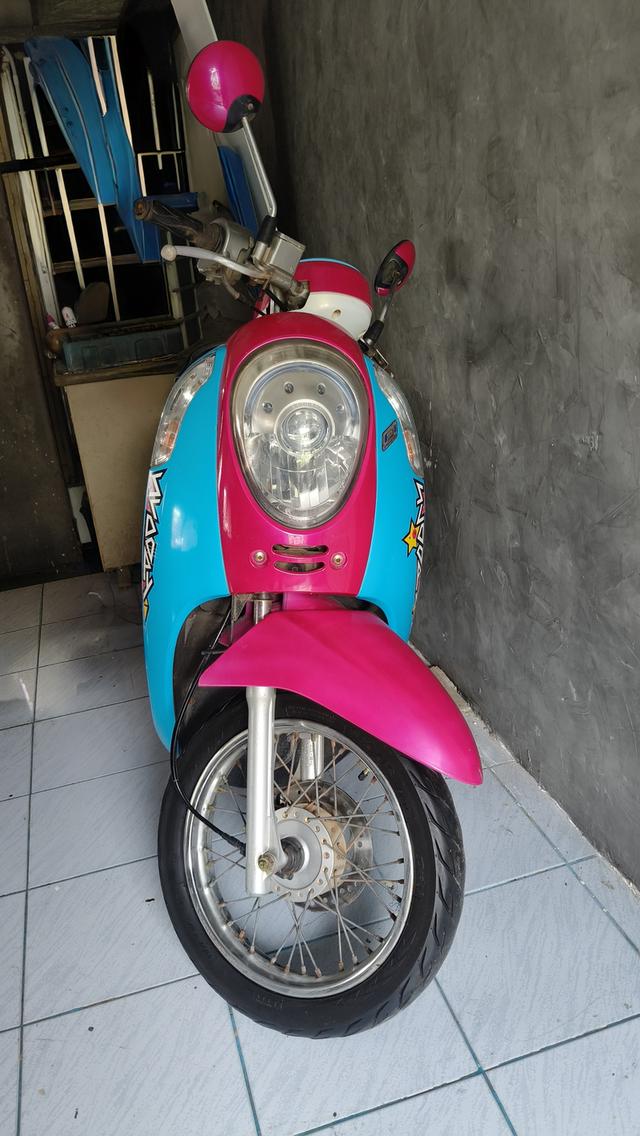 scoopy i. รถบ้าน