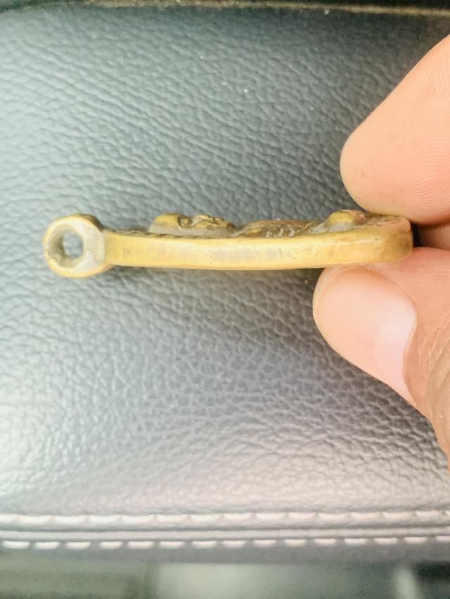 หลวงพ่อเงินจอบใหญ่วัดบางคลาน 4