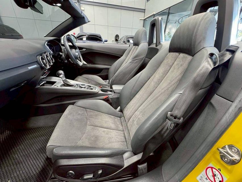 สปอร์ตเปิดประทุน Audi TT Roadster Final Icon Black 2023 ผลิต200คัน รถใหม่มากๆ เหมือนได้ป้ายแดง รูปที่ 8