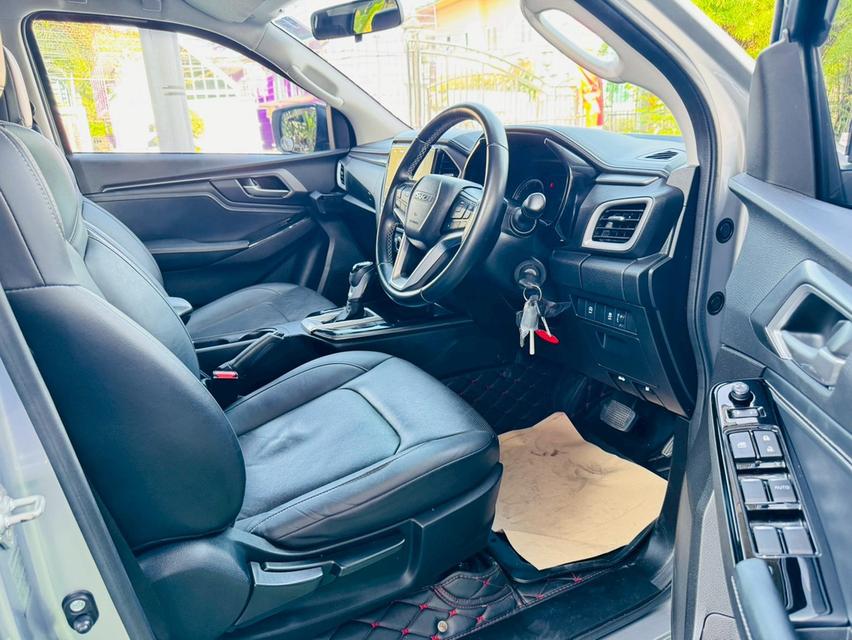 2021 Isuzu D-MAX 1.9 Cab-4 Hi-Lander Z 9