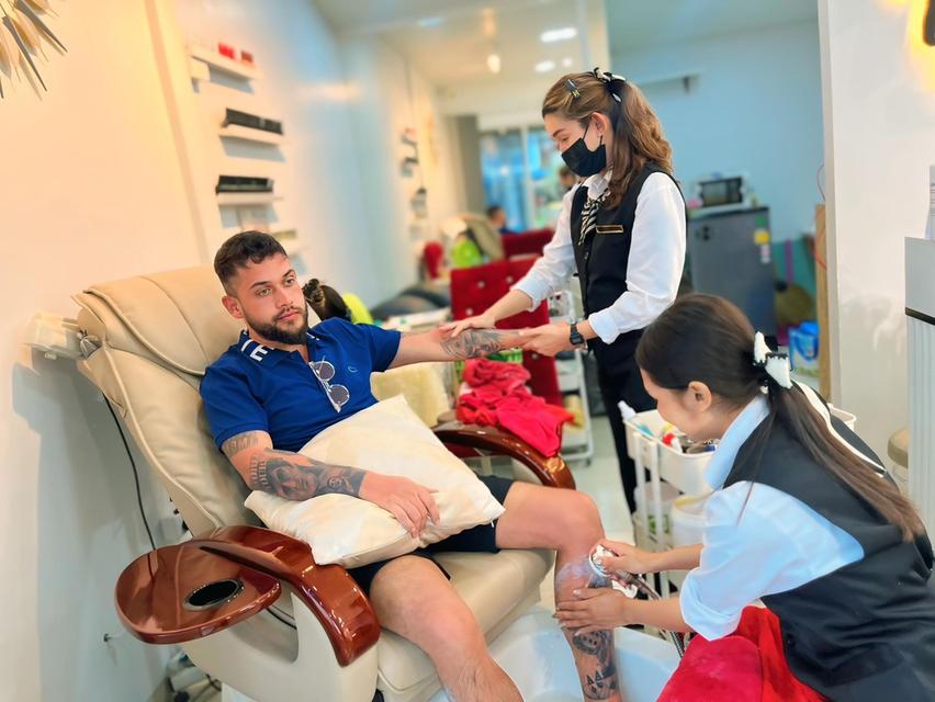 You&Me Beauty Salon Huahin (ยูแอนด์มี บิวตี้ ซาลอน หัวหิน) ร้านทำผมประจวบฯ ออกเเบบทรงผม ทำสีผม ยืดผม ดัดผม ซ่อมผมเสีย ทำเล็บ ต่อขนตา ประจวบคีรีขันธ์ รูปที่ 18