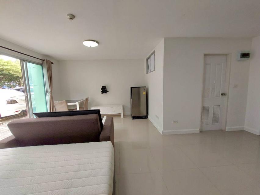 ขาย/เช่าคอนโด เดอะไรส์บี 30.07 ตรม. ชั้น 1 เปิดร้านขายของได้ ราคาต่ำกว่าประเมินกรมฯ หลังเซ็นทรัลชลบุรี 6