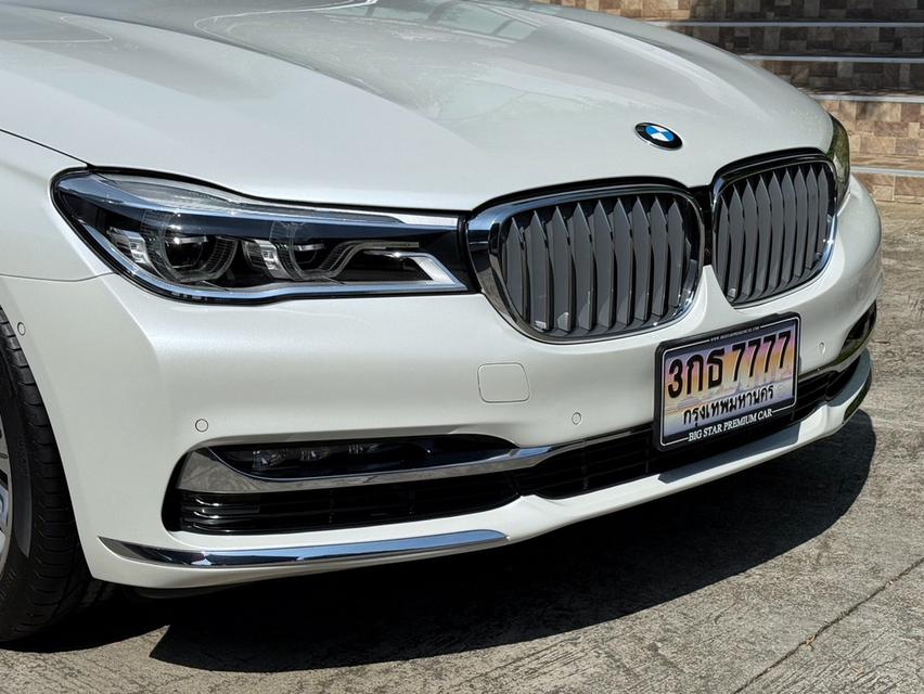 2019 BMW 740le PURE EXCELLENCE รถออกศูนย์ BMW รถวิ่งน้อย เข้าศูนย์ตามระยะ วารันตีศูนย์ยังเหลืออีกนานครับ 8
