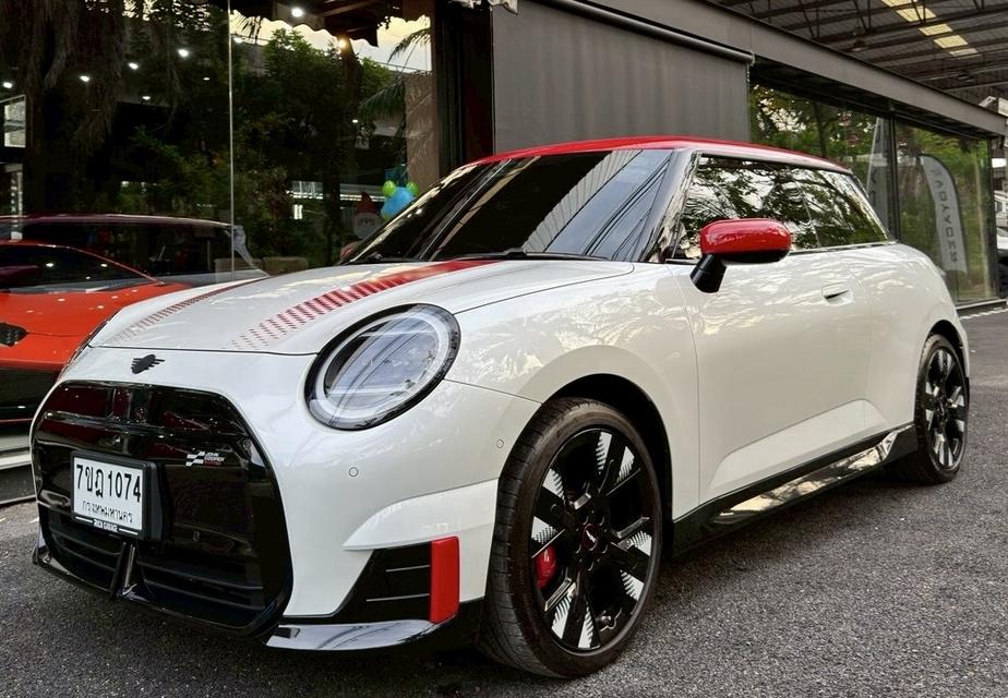 MINI Cooper JCW Electric