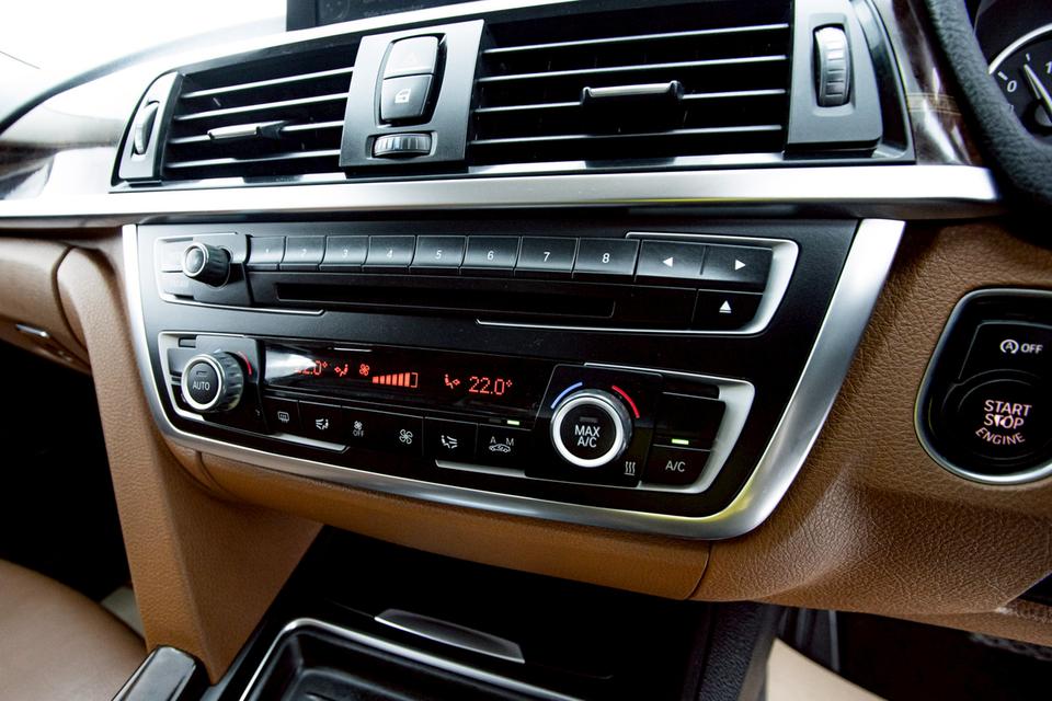 รหัสรถ 1D278 BMW 320i 2.0 LUXURY 2014 9