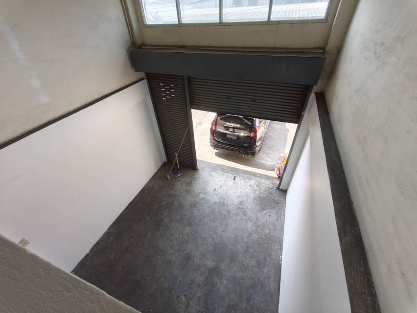 ตึกแถว 2 ห้อง ถูก เพียง 4.5 ลบ. ใกล้ถนนเอกชัยเพียง 300ม. บางซอย Sky mall สมุทรสาคร ซอย กองพนันพล 7