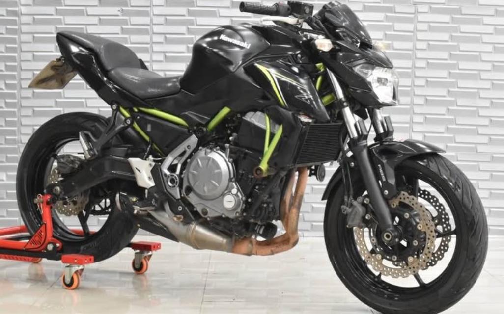 ปล่อย Kawasaki Z650 สีดำ 2