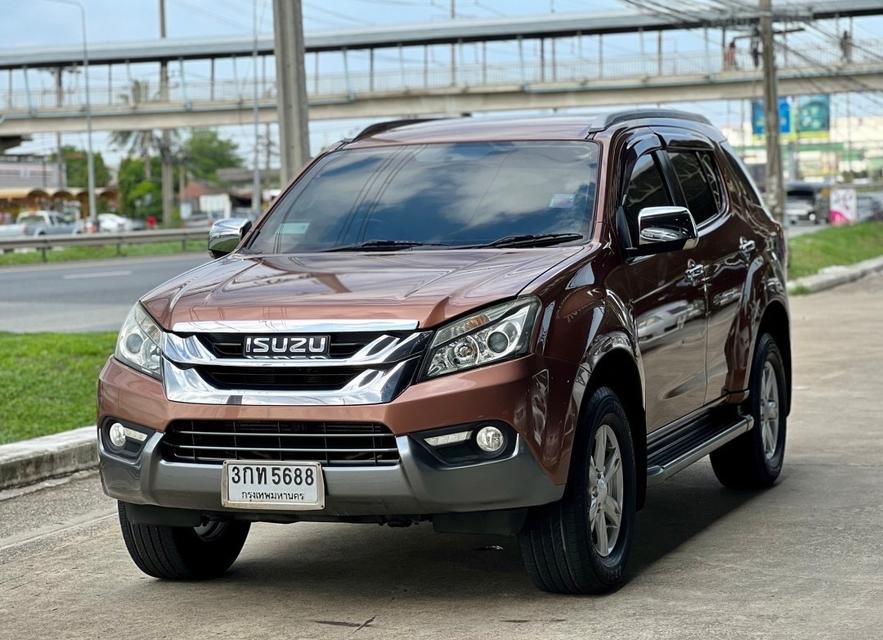 ISUZU MU-X 3.0 Auto Top (2WD) 3