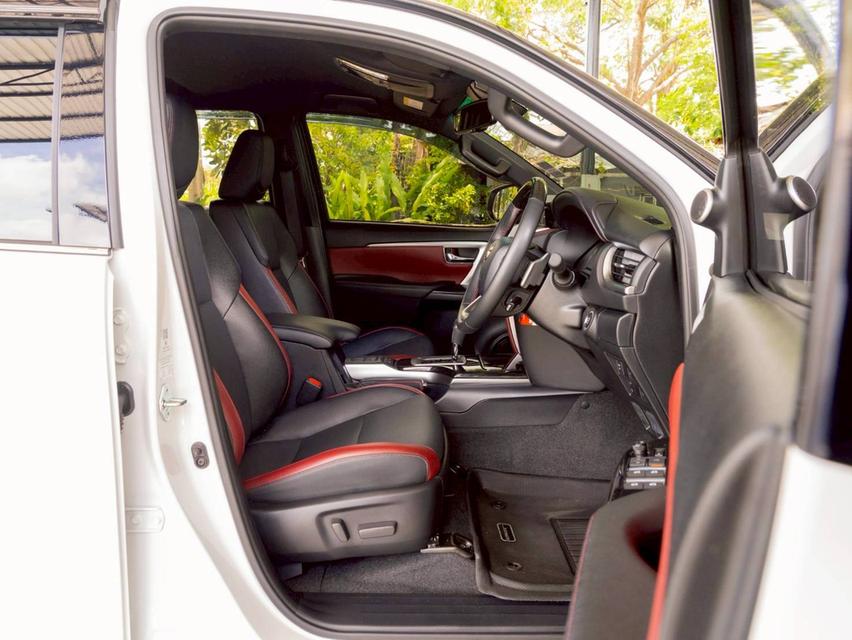 TOYOTA FORTUNER 2.4 LEGENDER 4WD ปี 2025 16