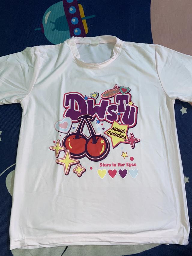 เสื้อมือ1น้าราคาเบาๆเลยเทขายให้หมดๆสนใจอย่าลืมสอบถามน้า