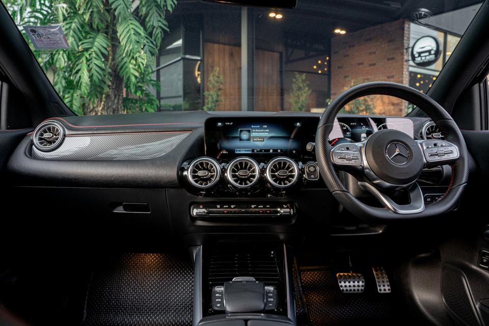 Mercedes-Benz GLA200 AMG Dynamic ปี 2023 ⏱️วิ่งน้อยสุด 2,400 km. พร้อม 𝐖𝐚𝐫𝐫𝐚𝐧𝐭𝐲 ศูนย์ 2 ปี ✨ 3