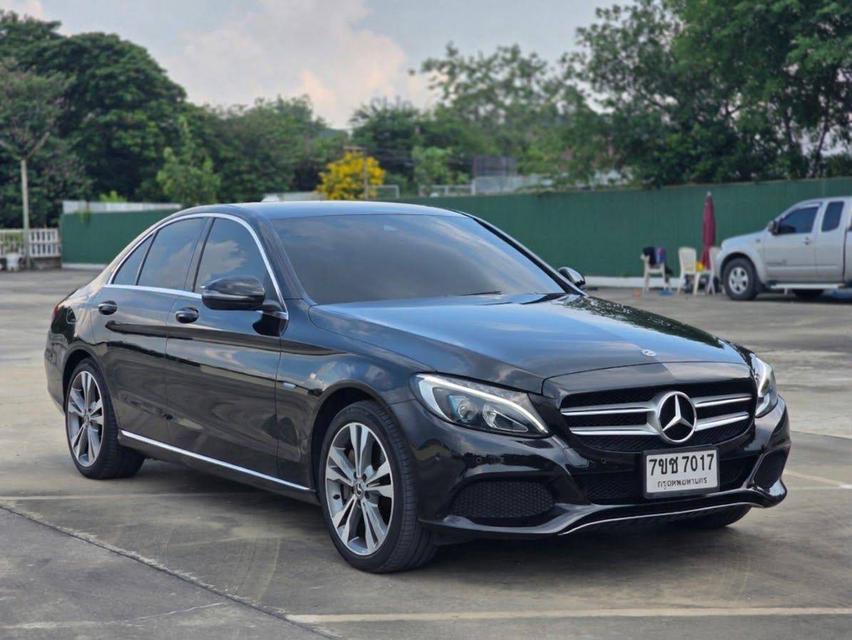 Mercedes-Benz C350e Avantgarde ปี 2018 สีดำ รถศูนย์ รถสวย พร้อมใช้งาน รูปย่อยที่ 3
