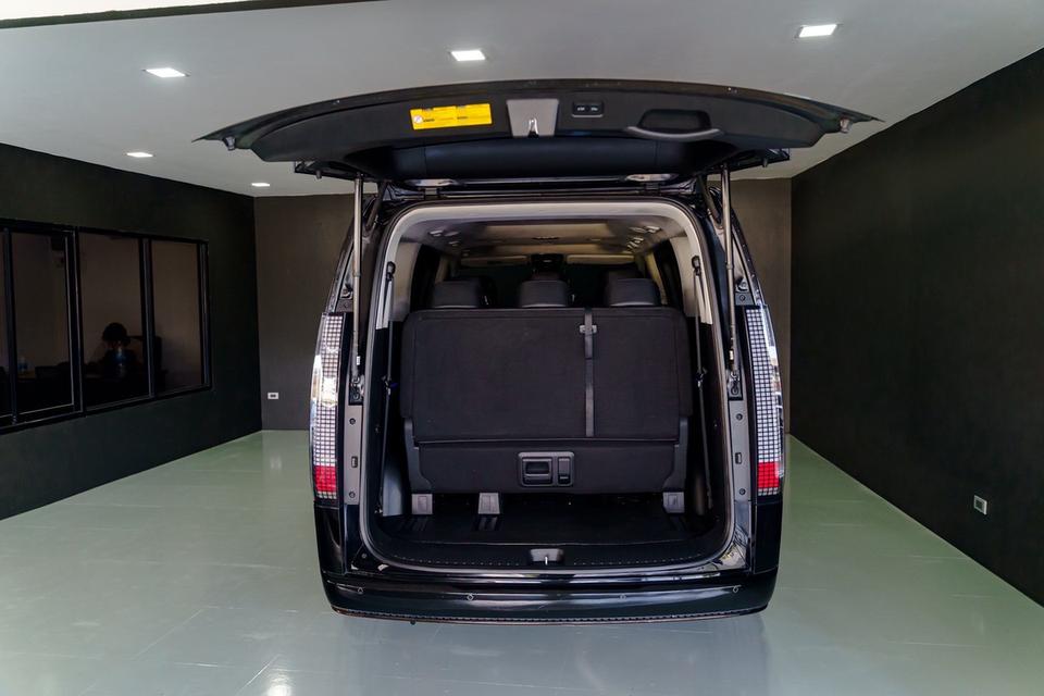 HYUNDAI STARIA PREMIUM 2022 ที่สุดแห่งรถ MVP ตัวท็อปสุด SUNROOF วิ่งเพียง 96,xxx KM. ประวัติเซอร์วิสศูนย์ทุกระยะการใช้งาน 8