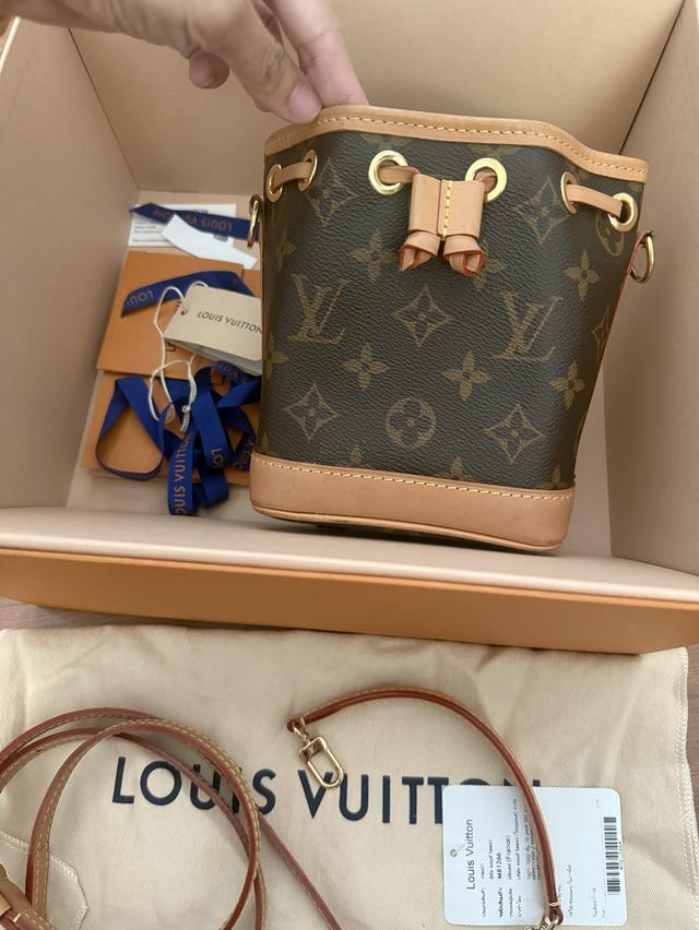 กระเป๋าLv รุ่น nano ปี24 อุปกรณ์ครบช้อปไทย นัดรับได้ รูปที่ 1